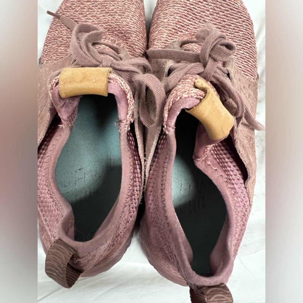 New Balance Women’s Athletic shoes, size 11 - Picture 5 of 12